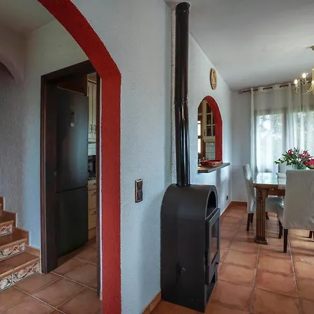 Esclanya Sleeps 6 Pool Villa *